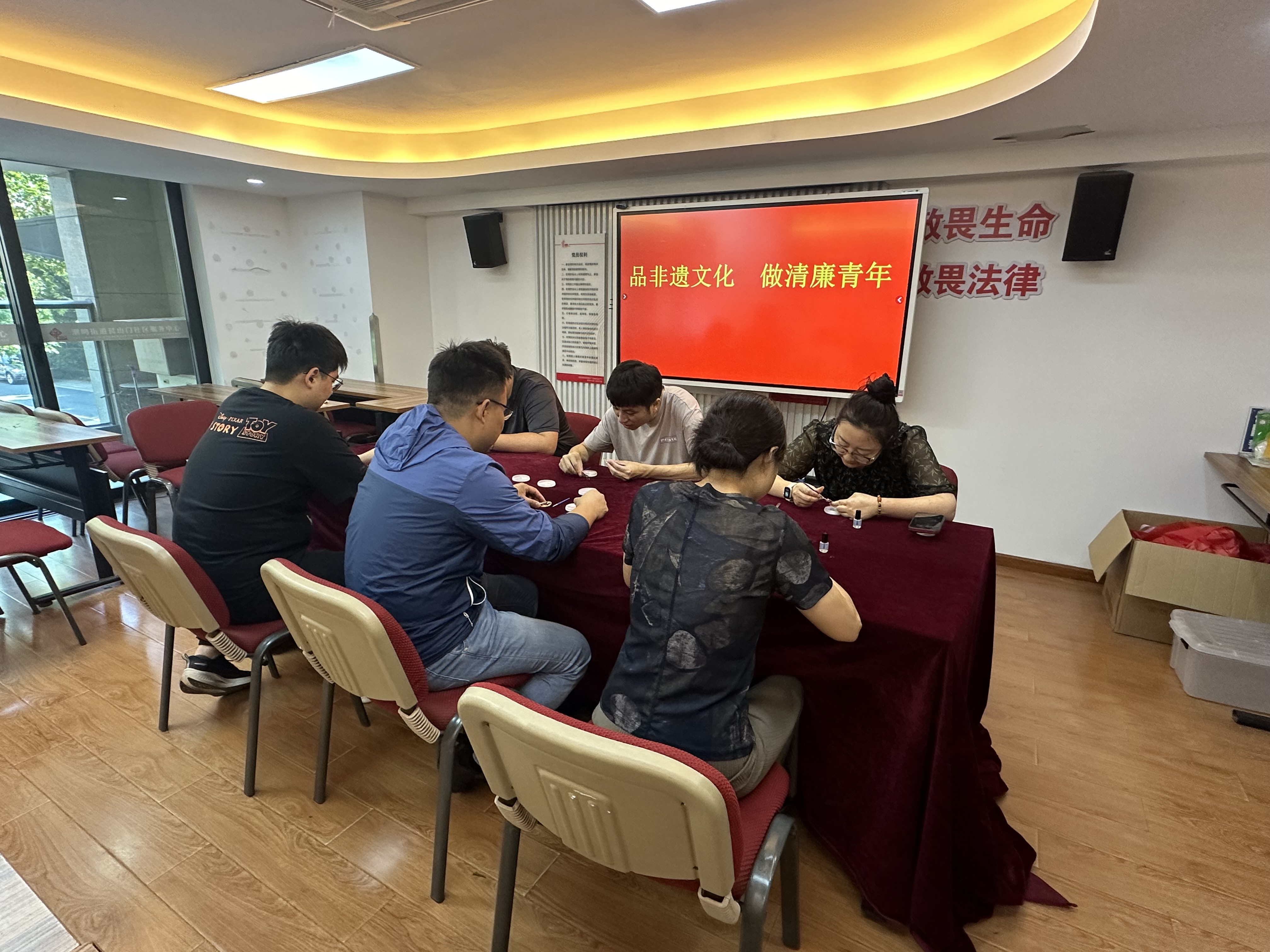 活动现场.jpg 活动现场.jpg
